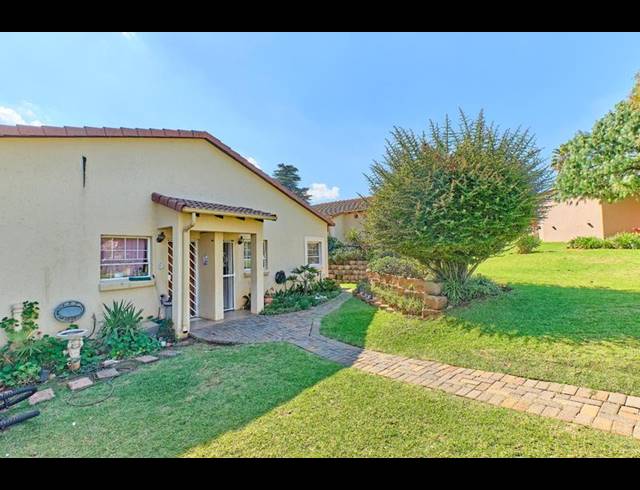 2 BEDROOM PROPERTY TO RENT IN CARENVALE
